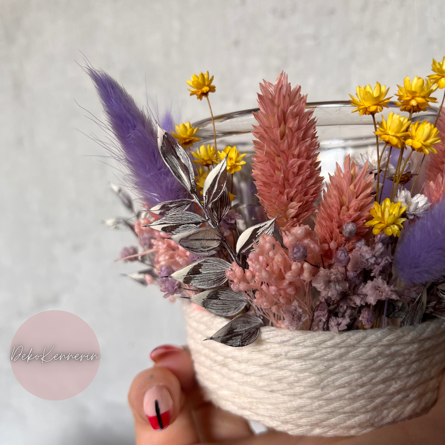 Windlicht mit Trockenblumen