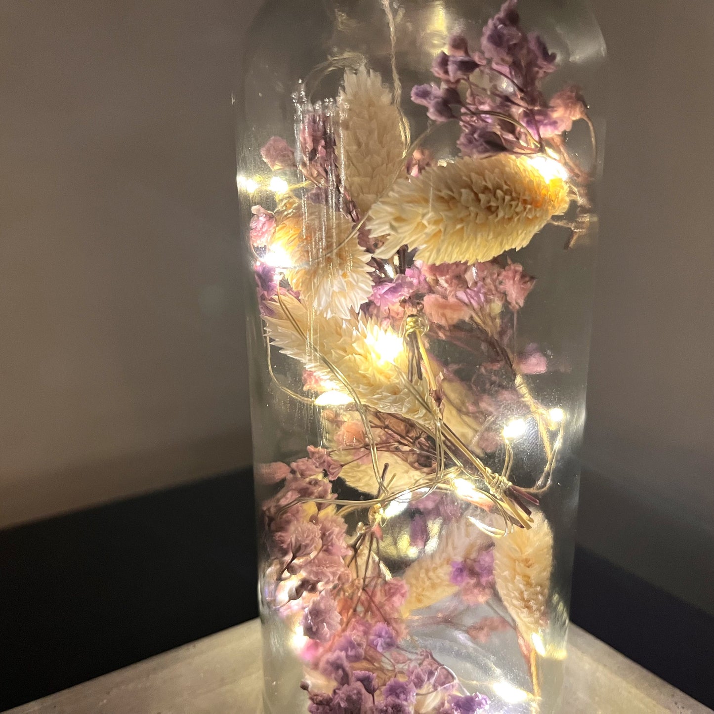 Flowerbottle mit Trockenblumen - Flaschenlicht
