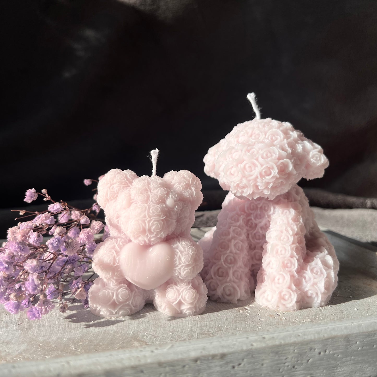 Teddybär mit Rosenmuster und Herz - Rosenbär