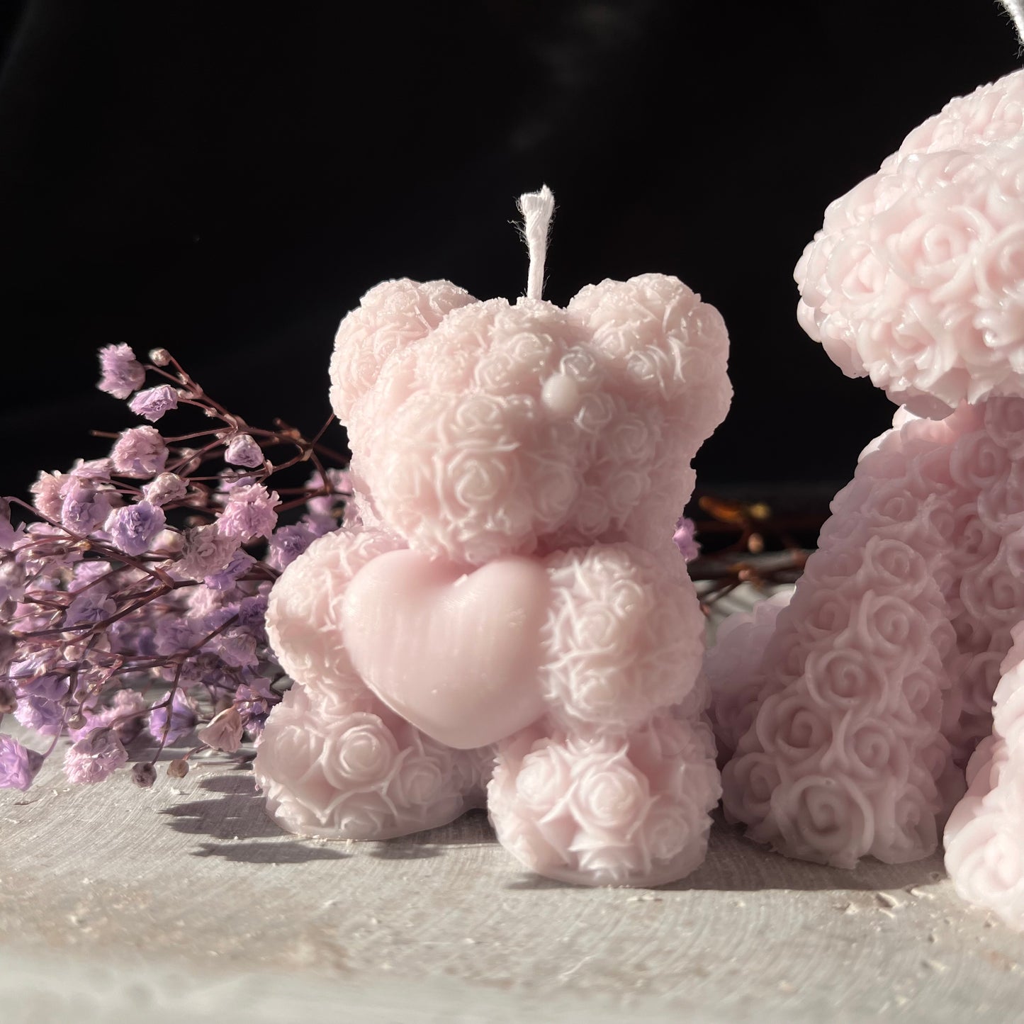 Teddybär mit Rosenmuster und Herz - Rosenbär