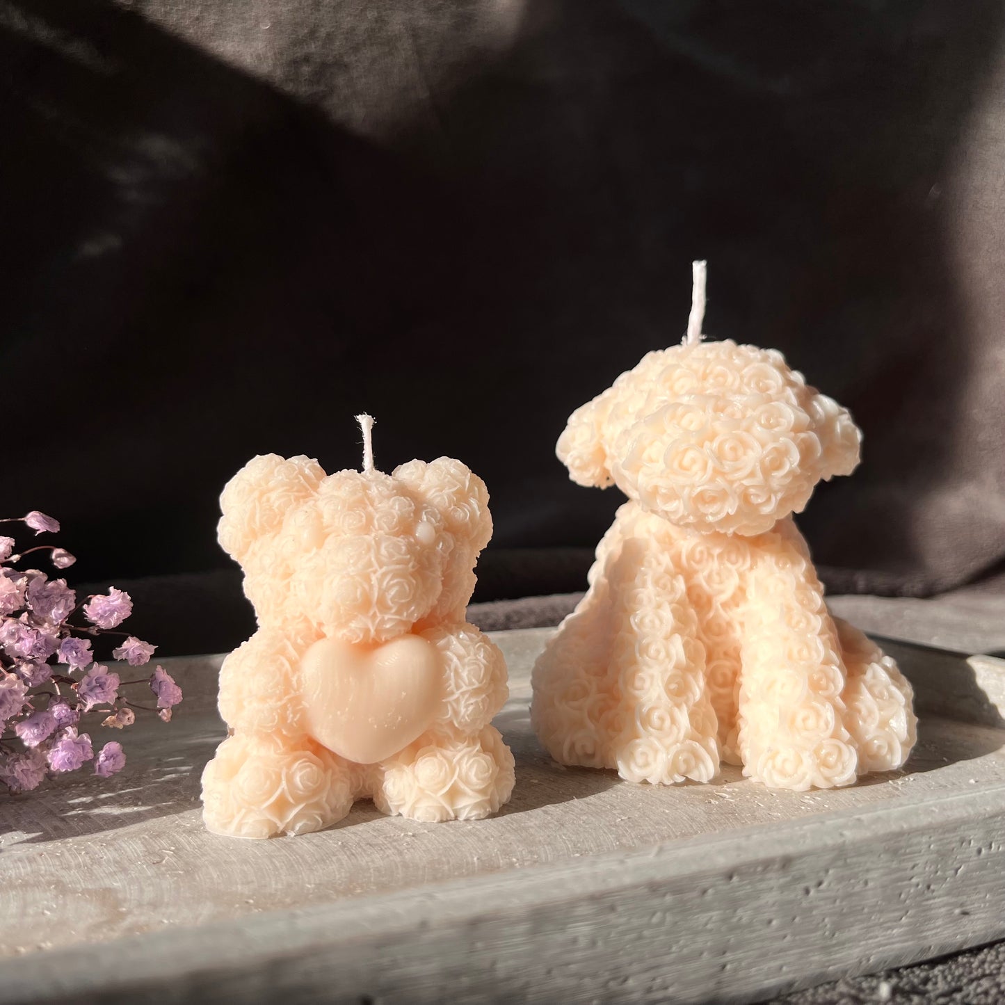 Teddybär mit Rosenmuster und Herz - Rosenbär