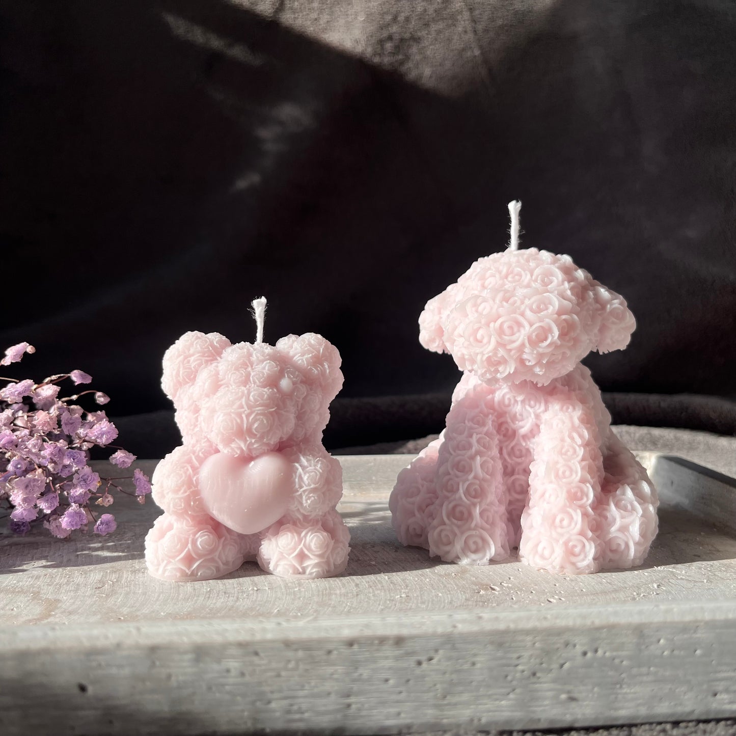 Teddybär mit Rosenmuster und Herz - Rosenbär