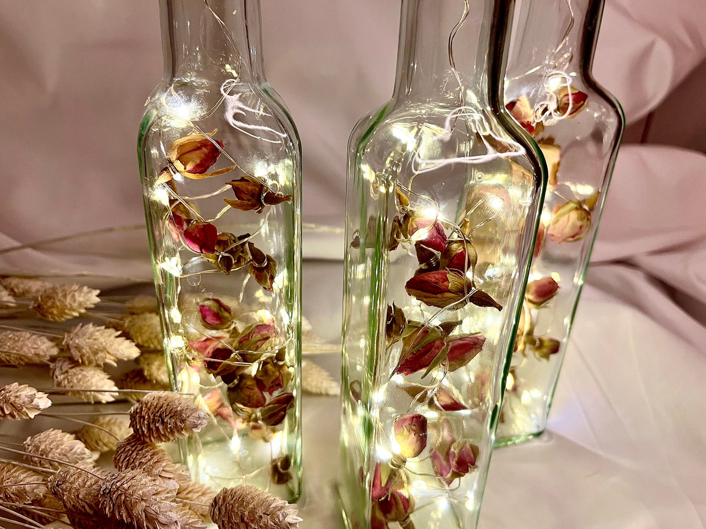 Flowerbottle mit Rosenknospen - Trockenblumen Deko