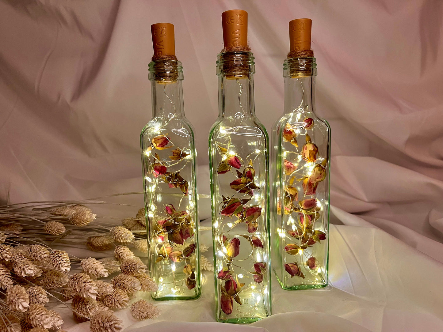 Flowerbottle mit Rosenknospen - Trockenblumen Deko