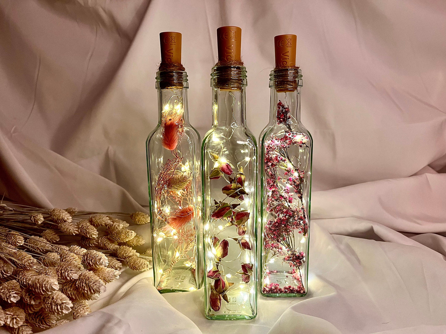 Flowerbottle mit Rosenknospen - Trockenblumen Deko