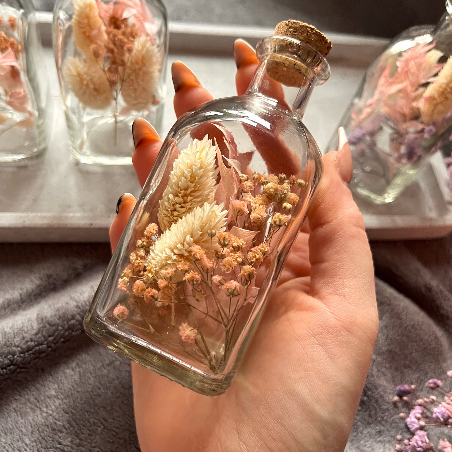 Flowerbottle mit Trockenblumen Mini - Schleierkraut